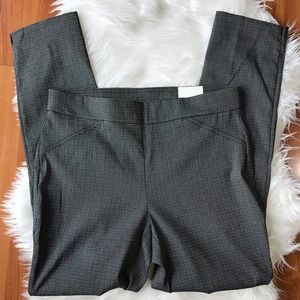 NWT Anne Klein Slim Ankle Pull-on Pants - Small